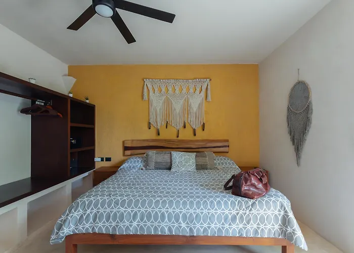 Charming Getaway In Prime Location